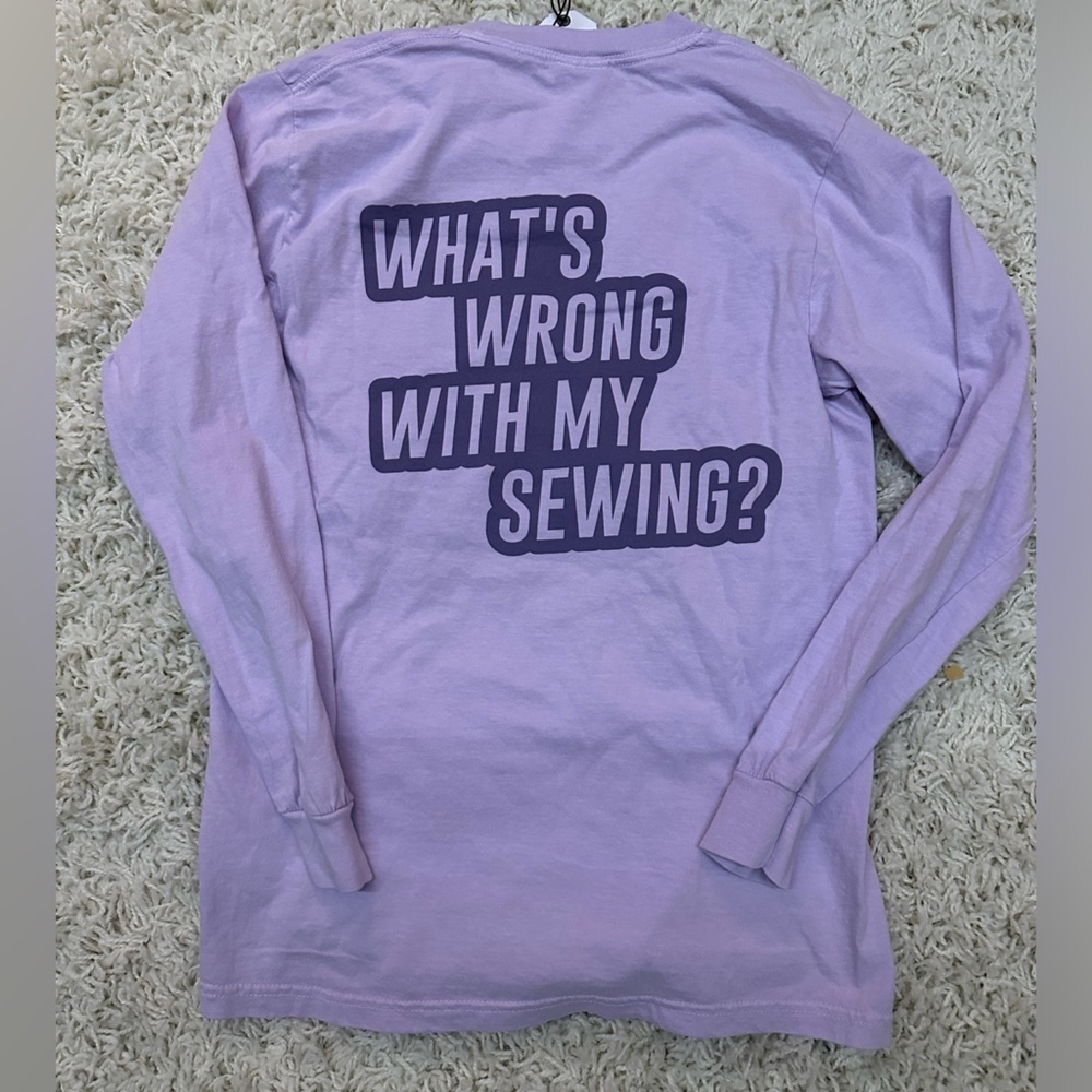 What's Wrong With My Sewing? Long Sleeve Tee, Orchid, S Sewing Down South NWT - Picture 3 of 6